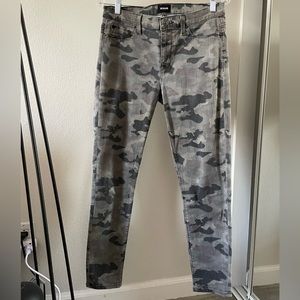 Hudson Nico Midrise Ankle SPR Skinny Camo